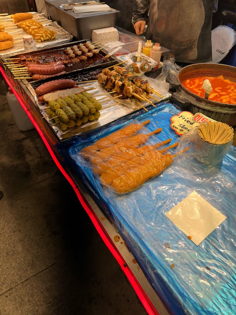 東大門グッドモーニングシティ前の屋台の商品画像