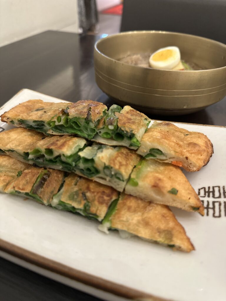 妻家房のランチセットぼチヂミの画僧