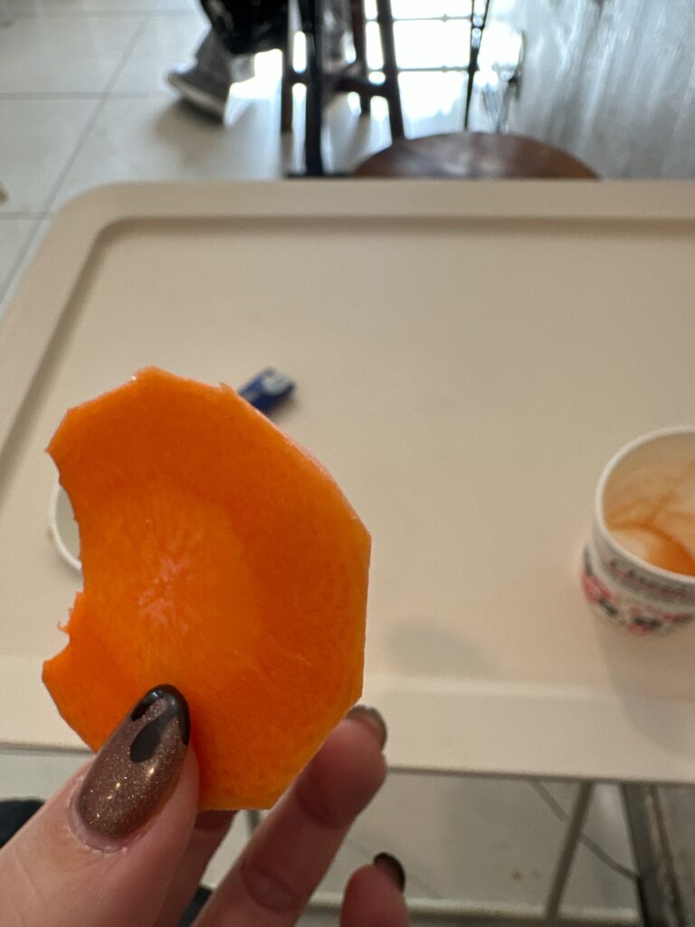 サービスで出してくれたにんじんの画像
