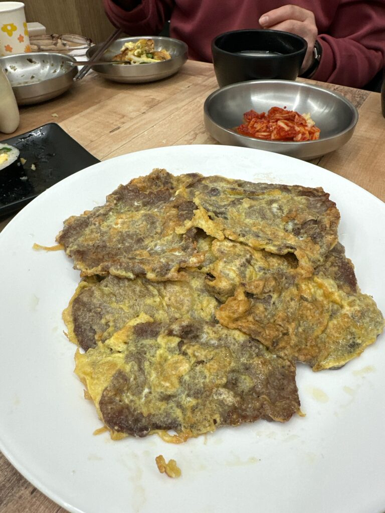 乙支路4街만개・マンゲの牛肉チヂミの画像