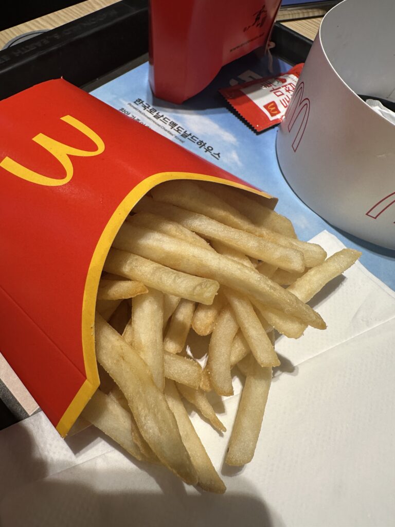 韓国マクドナルドのポテトカリカリの画像